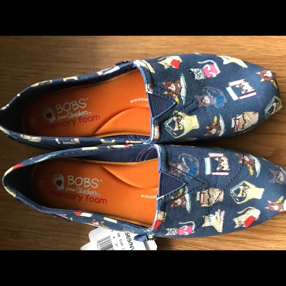 NWT Cute Cat Bobs